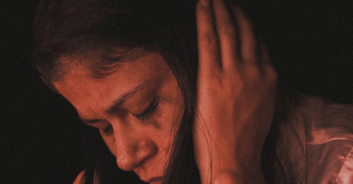 Masennus - Kohti Valoa: Mielenterveys ja Masennus – Opas Sisäisen Varjon Kohtaamiseen