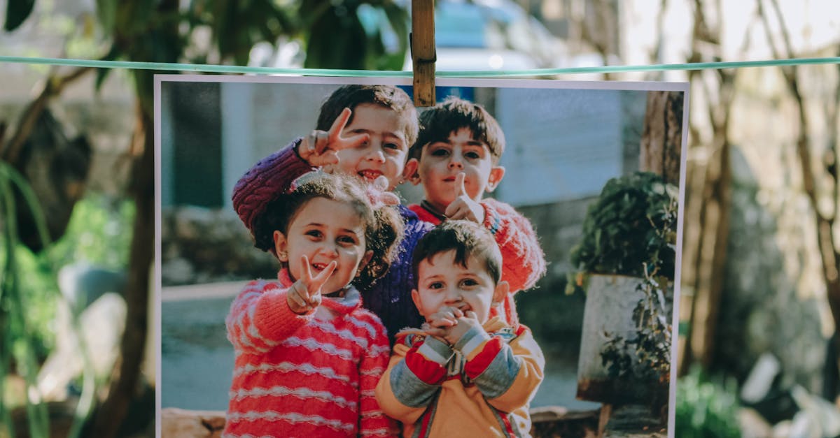 Kirjoittaminen - Löydä itsesi sanojen kautta: Kuinka kirjoittamisen voima muuttaa elämäsi